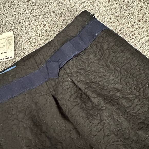 Simply Vera Wang Skirt Black Textured w Silver Sparkle & Blue Ribbon Size 6 - Picture 4 of 11